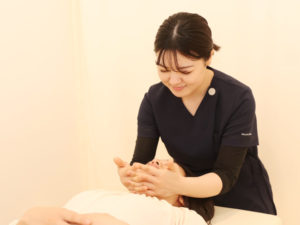 フェイスラインの施術